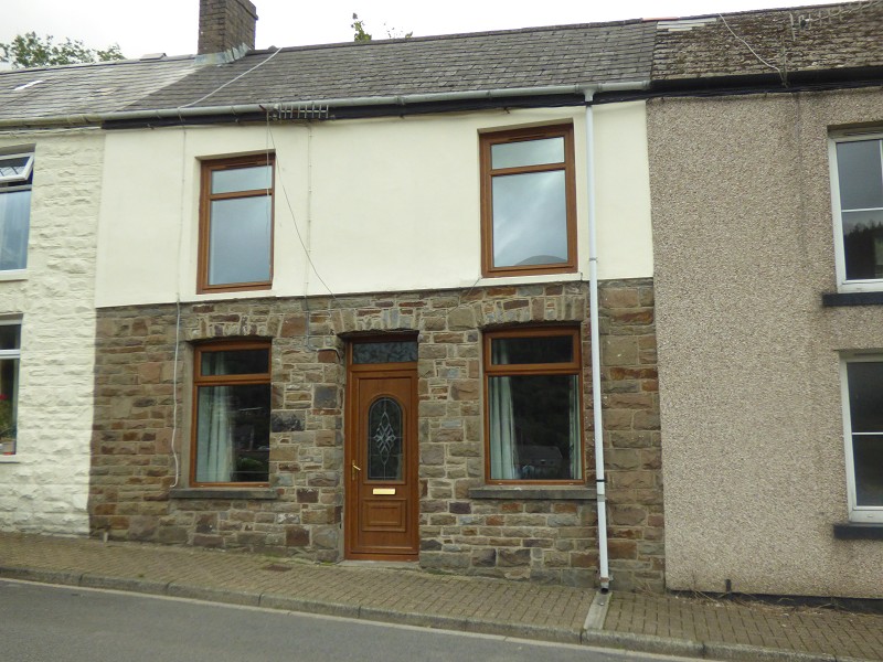 Vale View Terrace, Nantymoel, Bridgend. CF32 7PB