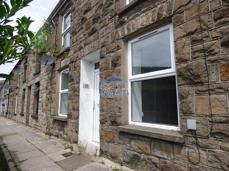 Blaenogwr Terrace, Nantymoel, Bridgend . CF32 7NG