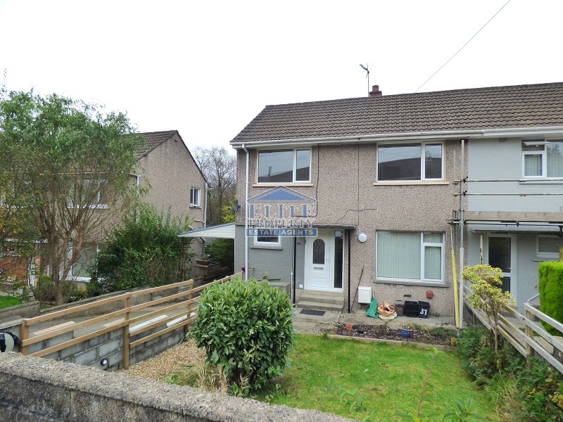 Onslow Terrace, Brynmenyn, Bridgend. CF32 9HW