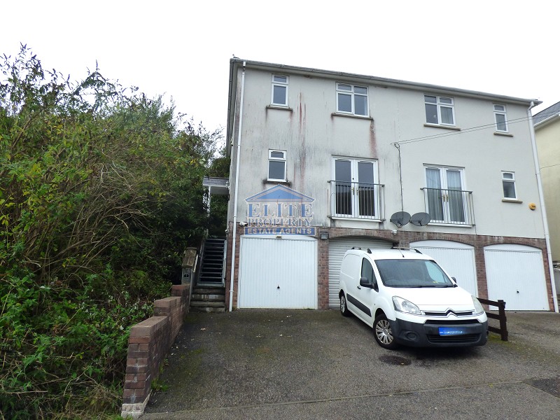 Blandy Terrace, Nantymoel, Bridgend . CF32 7NR